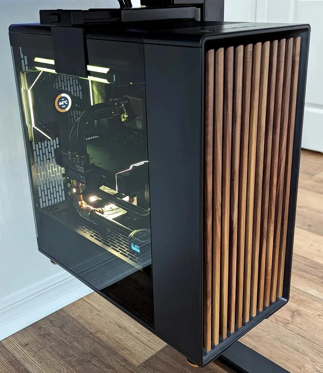 Fractal Design North XL